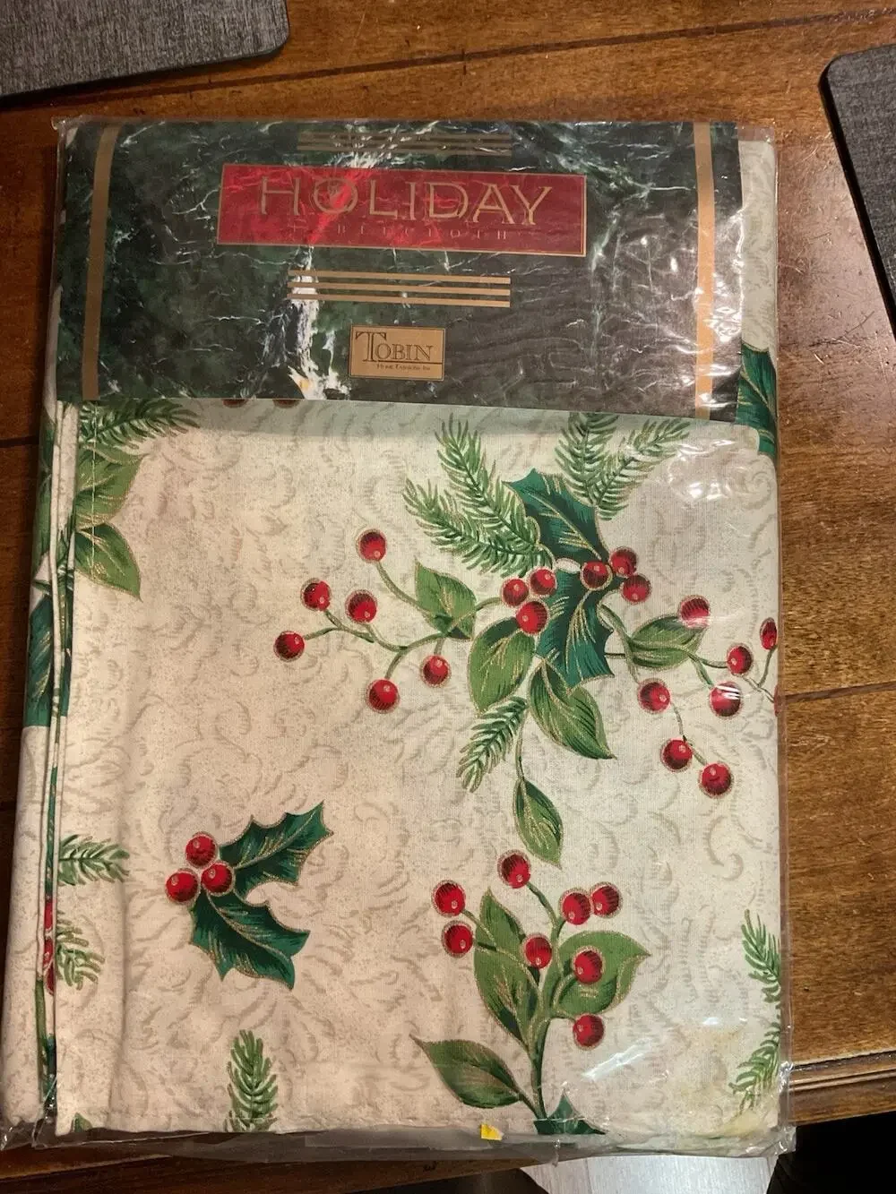 Holiday Tablecloth Holly Damask Berries Cotton 60” x 70” Oblong NIP